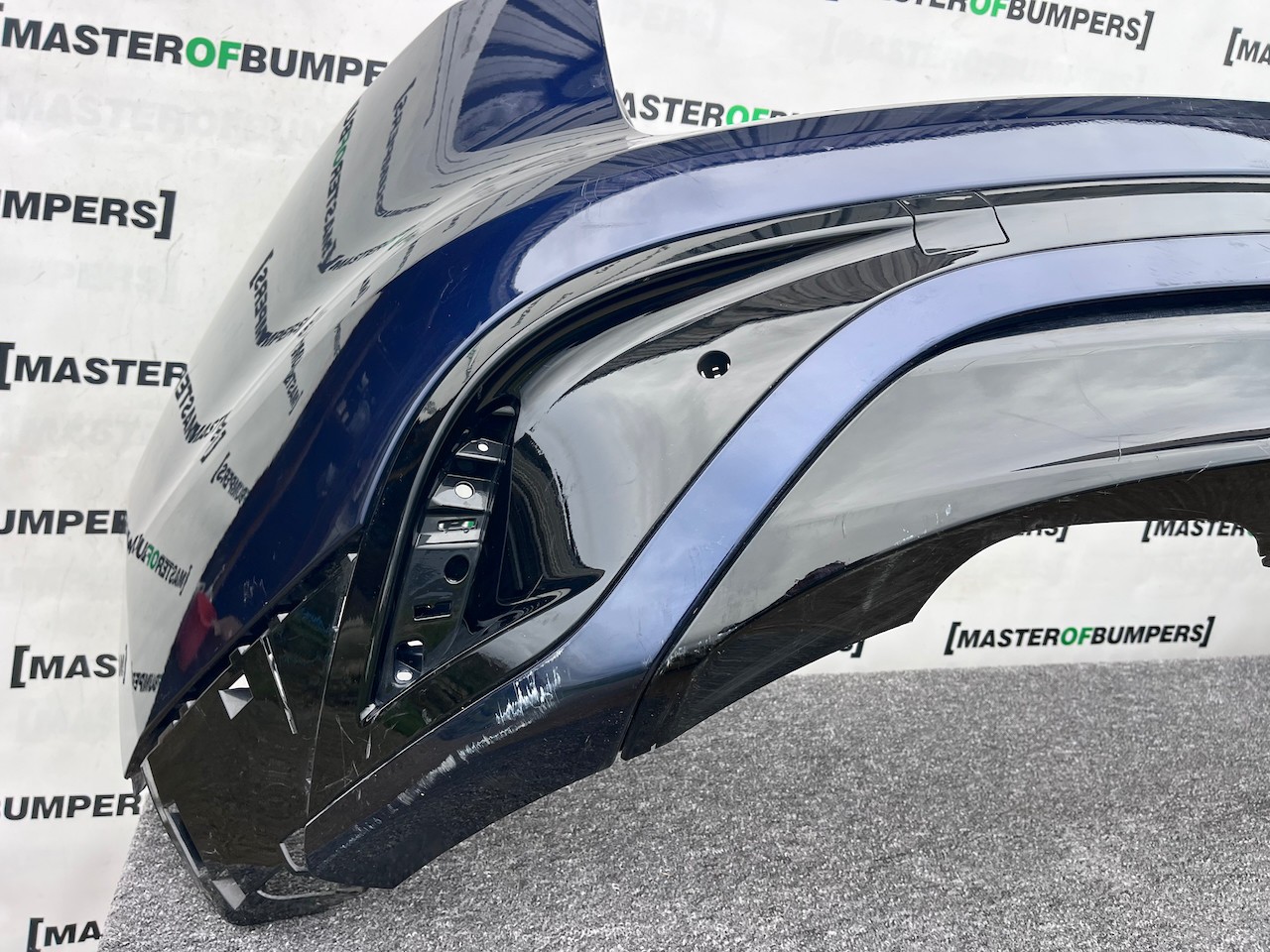 Jaguar F Pace R Dynamic Hse Lift 2021-2024 Rear Bumper 4 Pdc Genuine [p575]