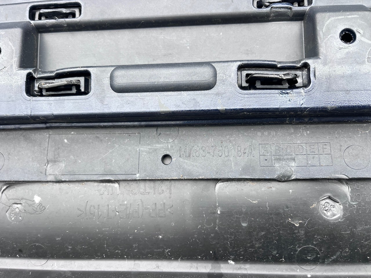 Jaguar F Pace R Dynamic Hse Lift 2021-2024 Rear Bumper 4 Pdc Genuine [p575]