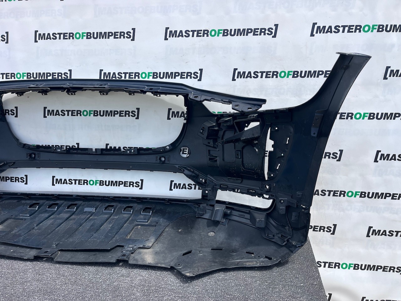 Jaguar I Pace Electric Suv 2018 - 2024 Front Bumper 4 Pdc Genuine [p704]