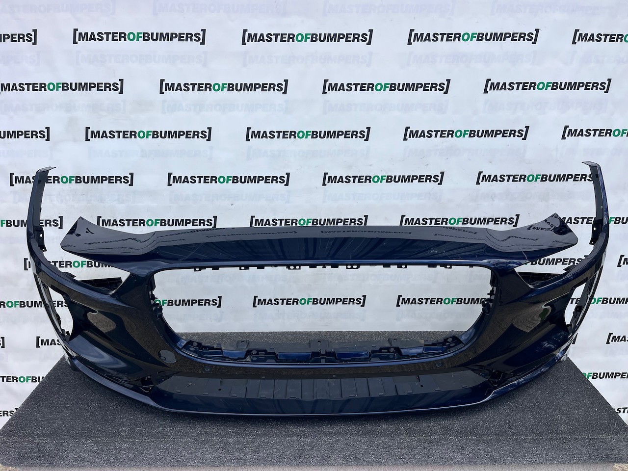 Jaguar I Pace Electric Suv 2018 - 2024 Front Bumper 4 Pdc Genuine [p704]