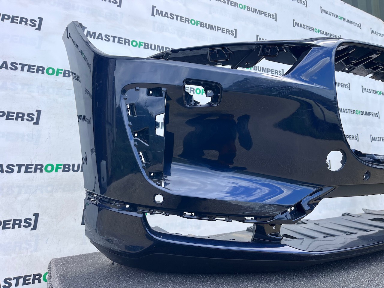 Jaguar I Pace Electric Suv 2018 - 2024 Front Bumper 4 Pdc Genuine [p704]