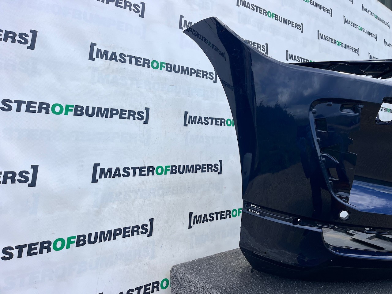 Jaguar I Pace Electric Suv 2018 - 2024 Front Bumper 4 Pdc Genuine [p704]