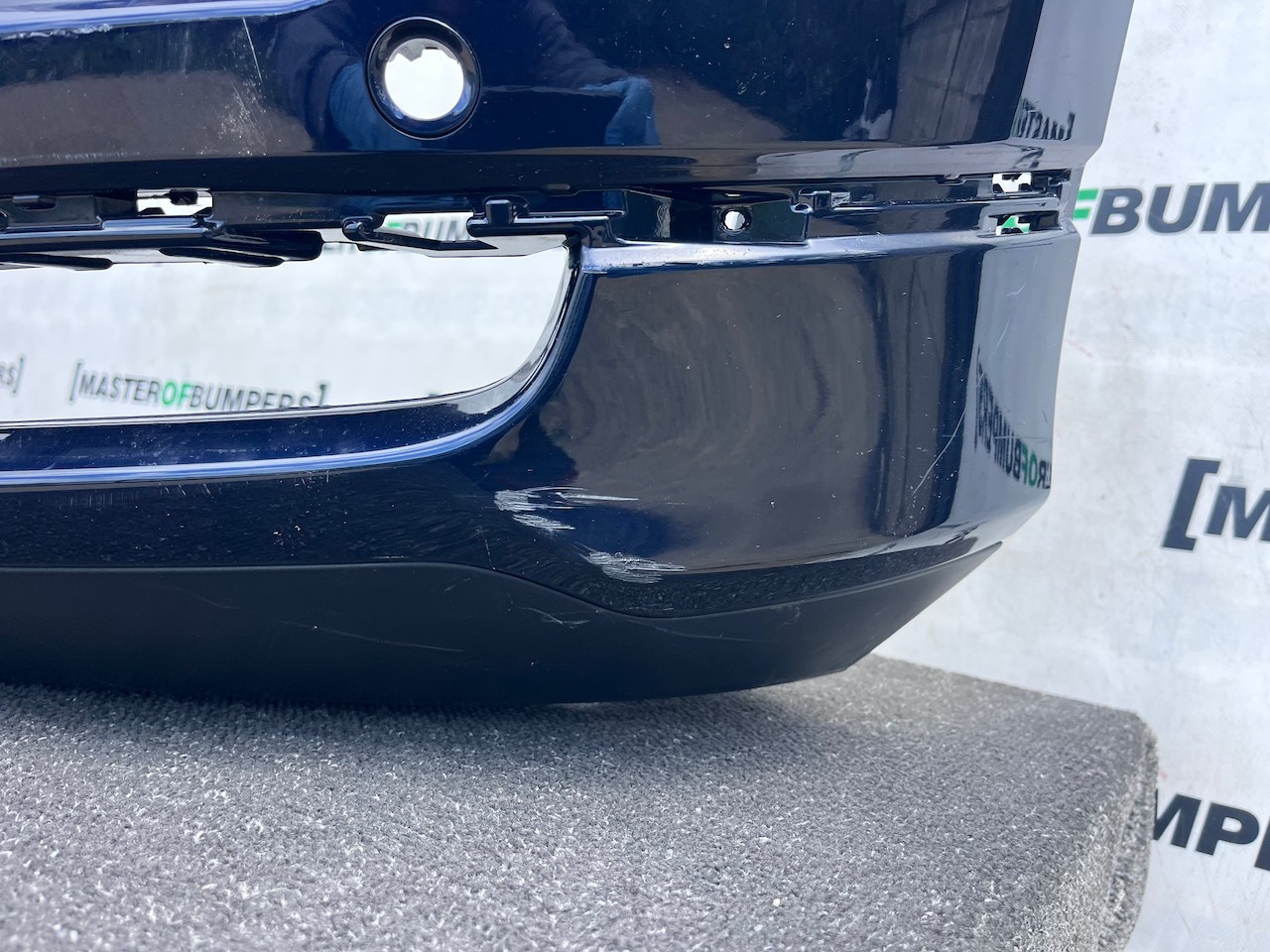 Jaguar I Pace Electric Suv 2018 - 2024 Front Bumper 4 Pdc Genuine [p704]