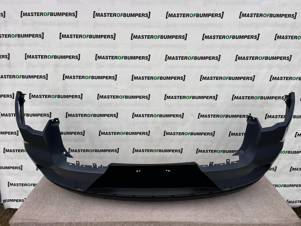 Jaguar I Pace Electric Suv 2019 - 2024 Rear Bumper Primer 6 Pdc Genuine [p354]