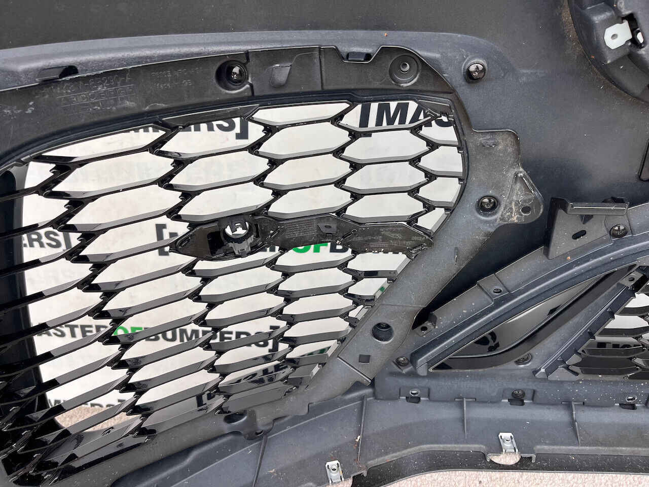 Jaguar F Pace Svr Hse Lift Suv 2021-2024 Front Bumper 6 Pdc Genuine [p388]