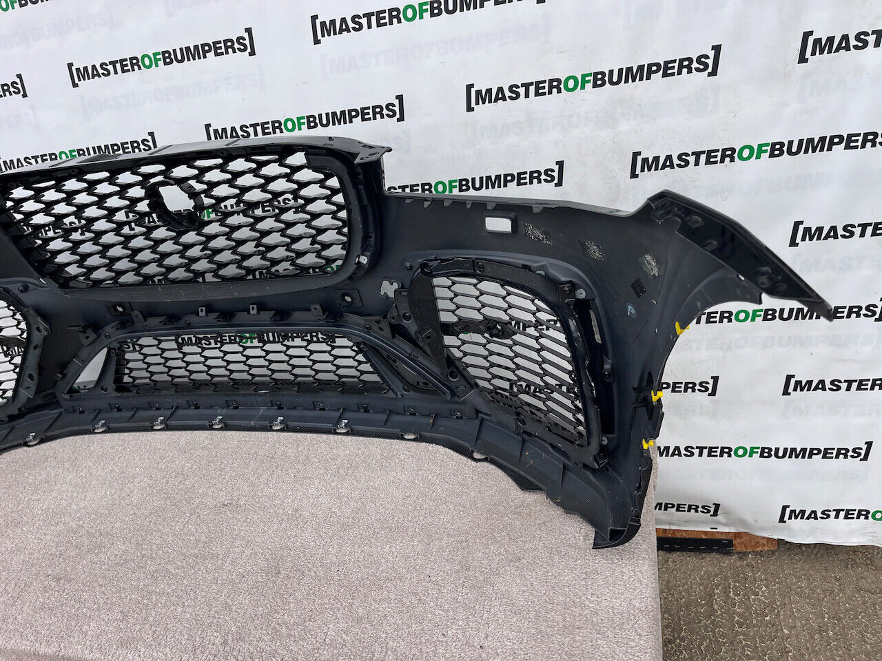 Jaguar F Pace Svr Hse Lift Suv 2021-2024 Front Bumper 6 Pdc Genuine [p388]