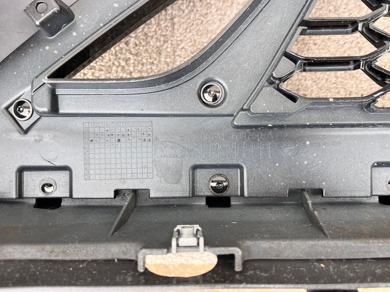 Jaguar F Pace Svr Hse Lift Suv 2021-2024 Front Bumper 6 Pdc Genuine [p388]