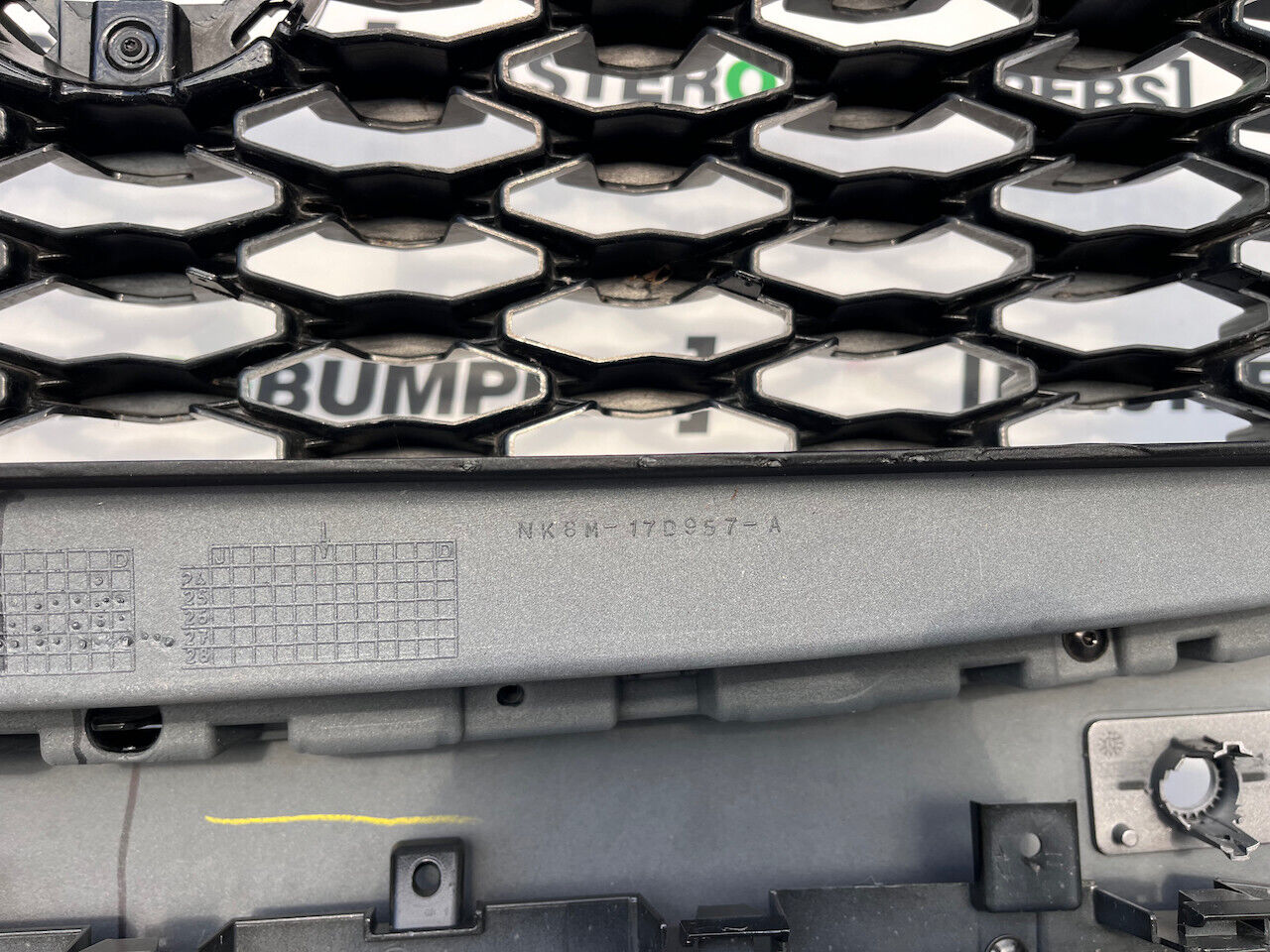 Jaguar F Pace Svr Hse Lift Suv 2021-2024 Front Bumper 6 Pdc Genuine [p395]