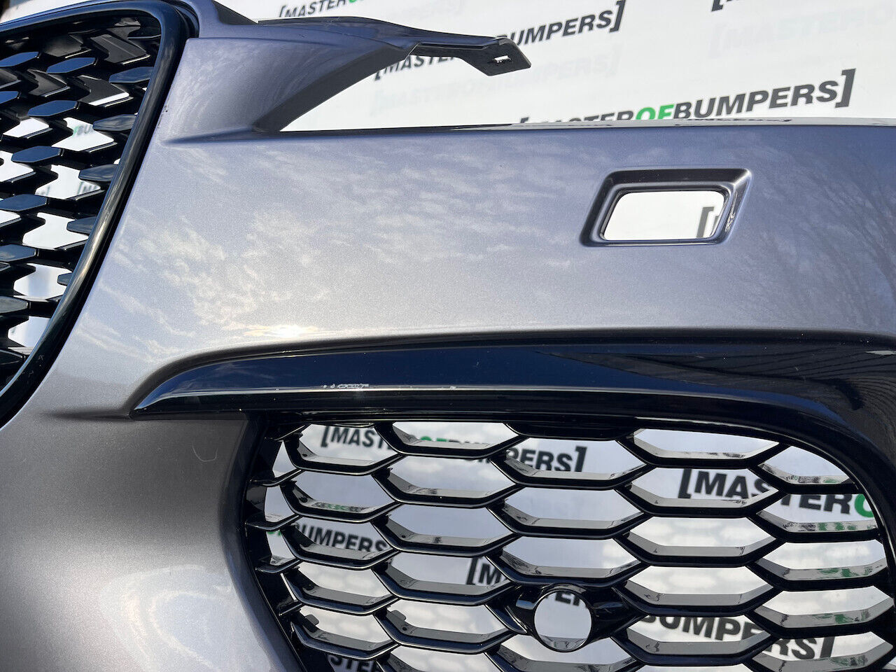 Jaguar F Pace Svr Hse Lift Suv 2021-2024 Front Bumper 6 Pdc Genuine [p395]