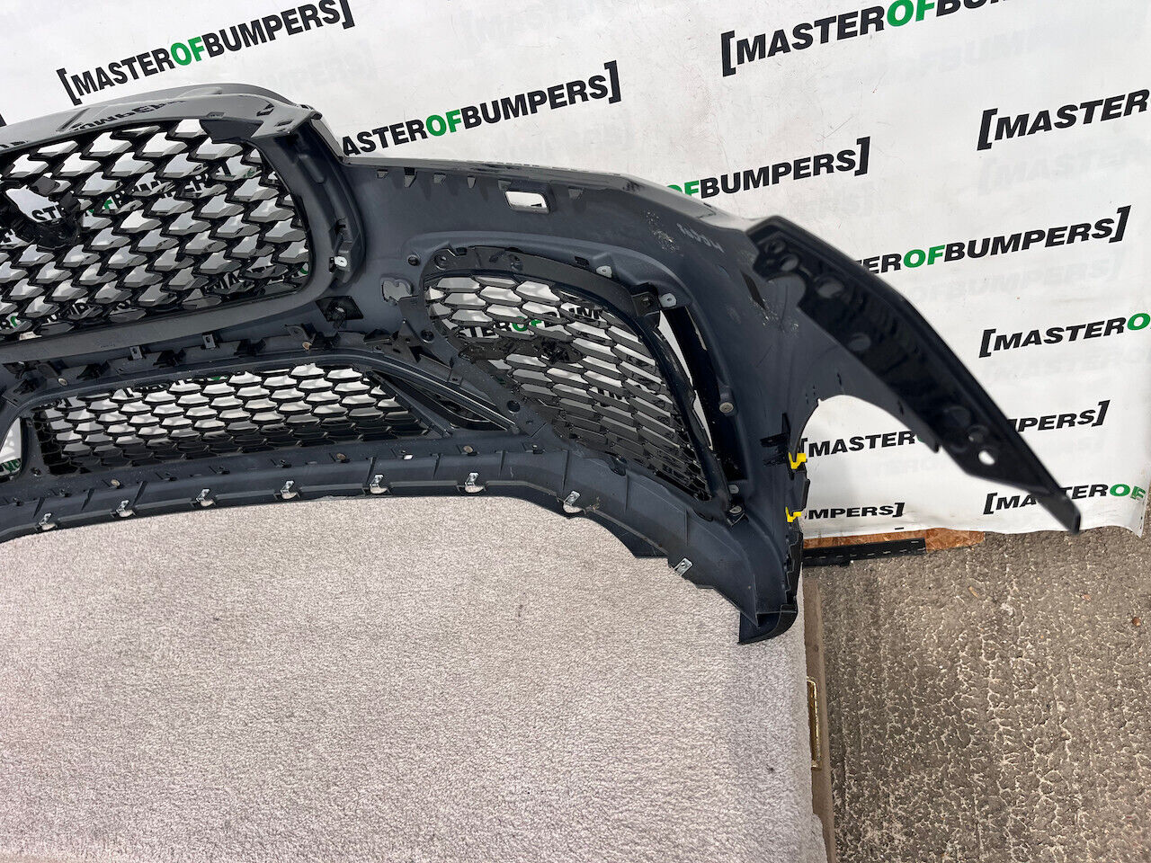 Jaguar F Pace Svr Hse Lift Suv 2021-2024 Front Bumper 6 Pdc Genuine [p389]