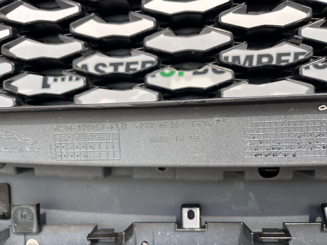 Jaguar F Pace Svr Hse Lift Suv 2021-2024 Front Bumper 6 Pdc Genuine [p389]