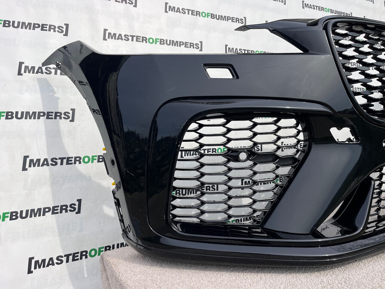 Jaguar F Pace Svr Hse Lift Suv 2021-2024 Front Bumper 6 Pdc Genuine [p389]