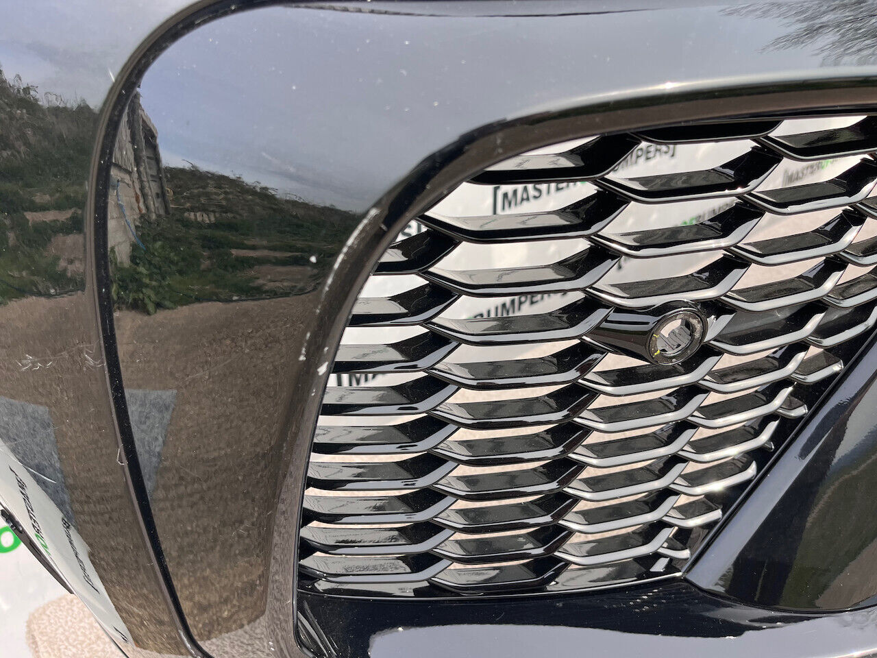 Jaguar F Pace Svr Hse Lift Suv 2021-2024 Front Bumper 6 Pdc Genuine [p389]