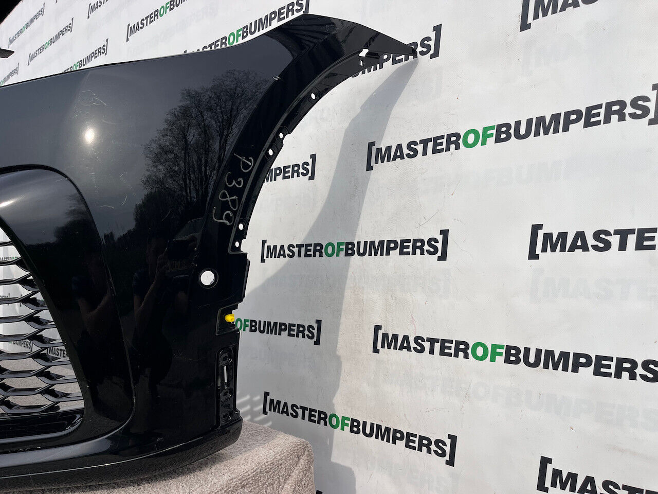 Jaguar F Pace Svr Hse Lift Suv 2021-2024 Front Bumper 6 Pdc Genuine [p389]