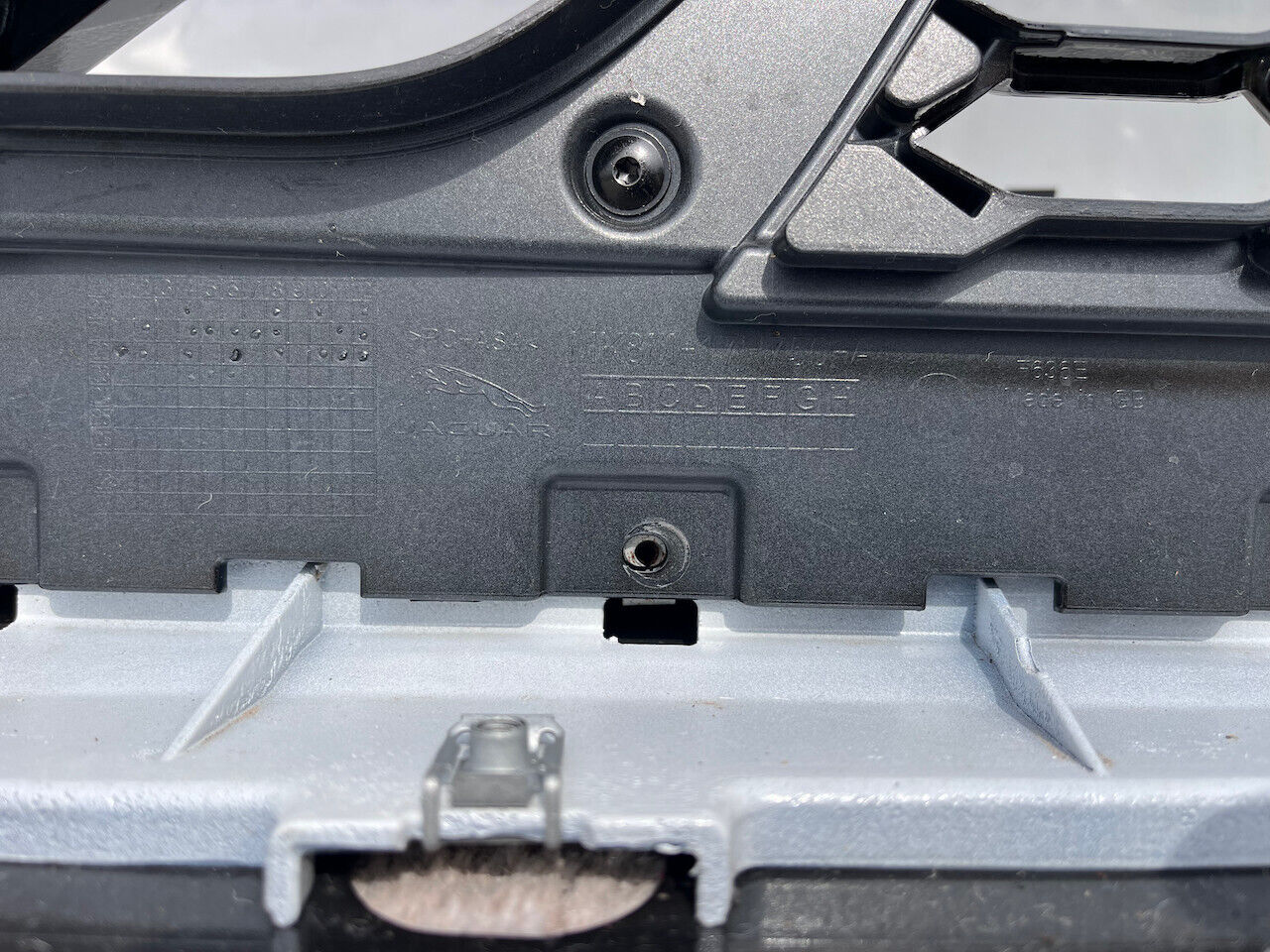 Jaguar F Pace Svr Hse Lift Suv 2021-2024 Front Bumper 6 Pdc Genuine [p401]