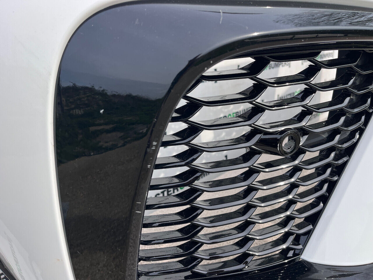 Jaguar F Pace Svr Hse Lift Suv 2021-2024 Front Bumper 6 Pdc Genuine [p401]