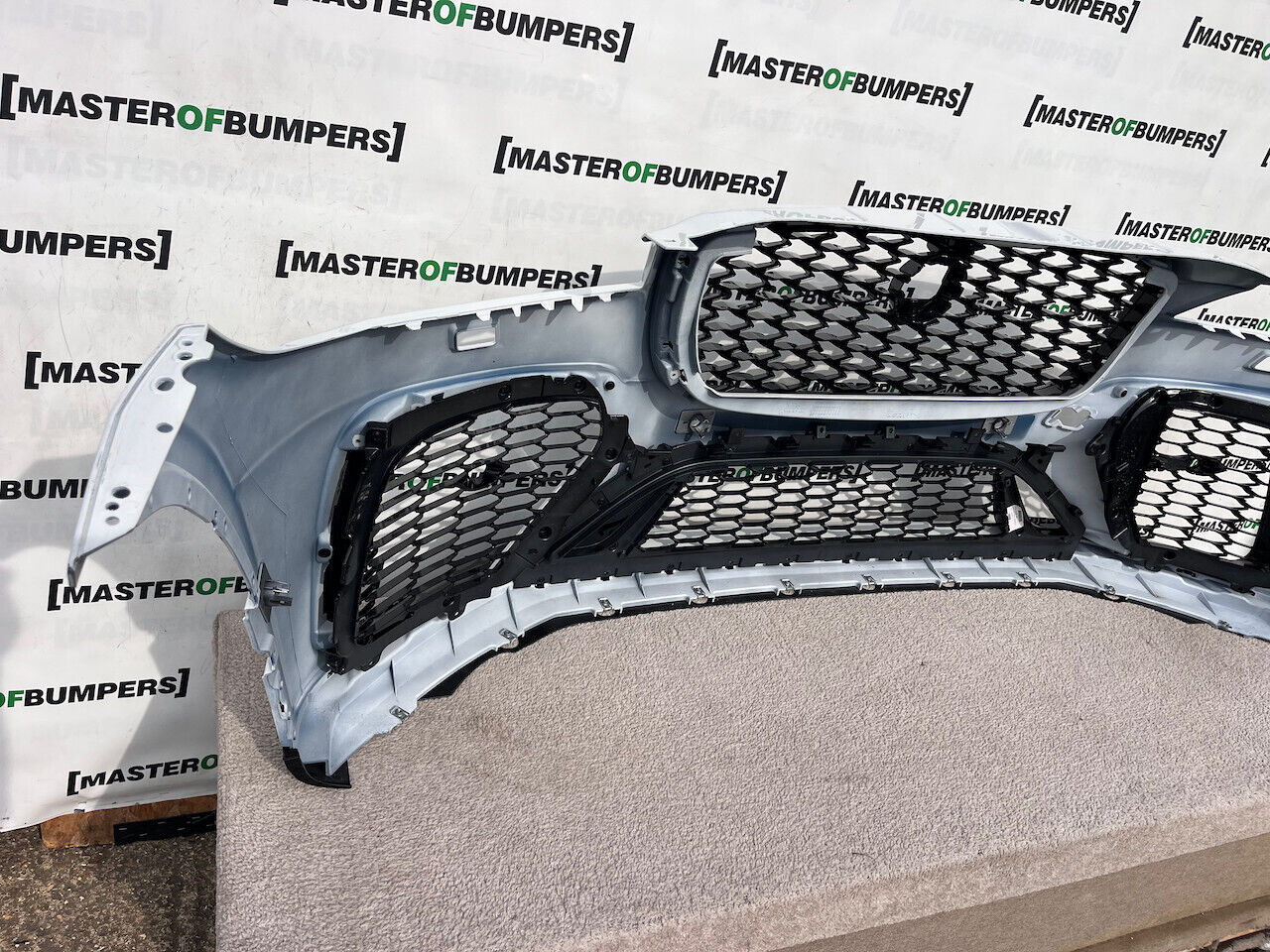 Jaguar F Pace Svr Hse Lift Suv 2021-2024 Front Bumper 6 Pdc Genuine [p401]