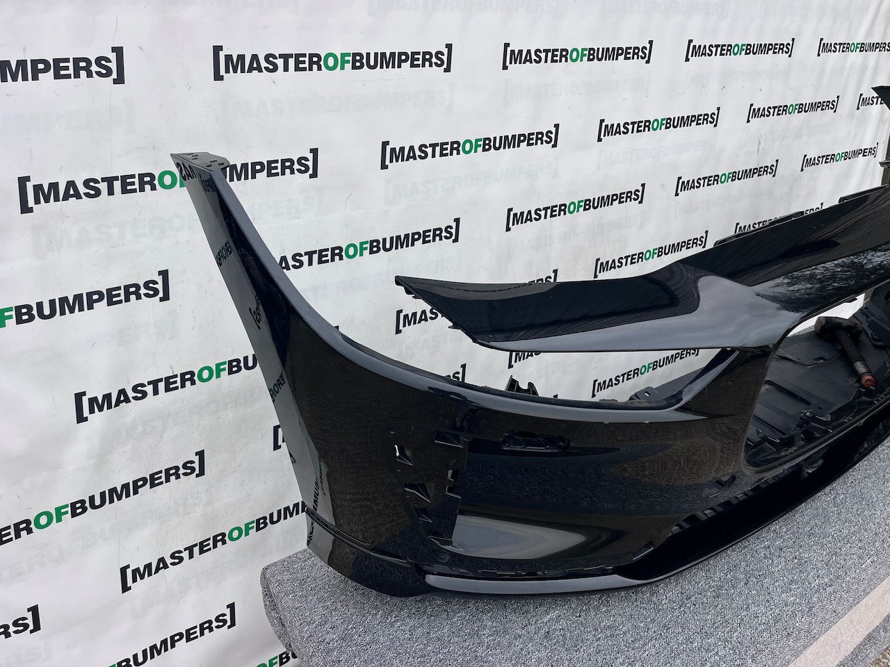 Jaguar I Pace Electric Suv 2018 - 2024 Front Bumper 4 Pdc Genuine [p499]