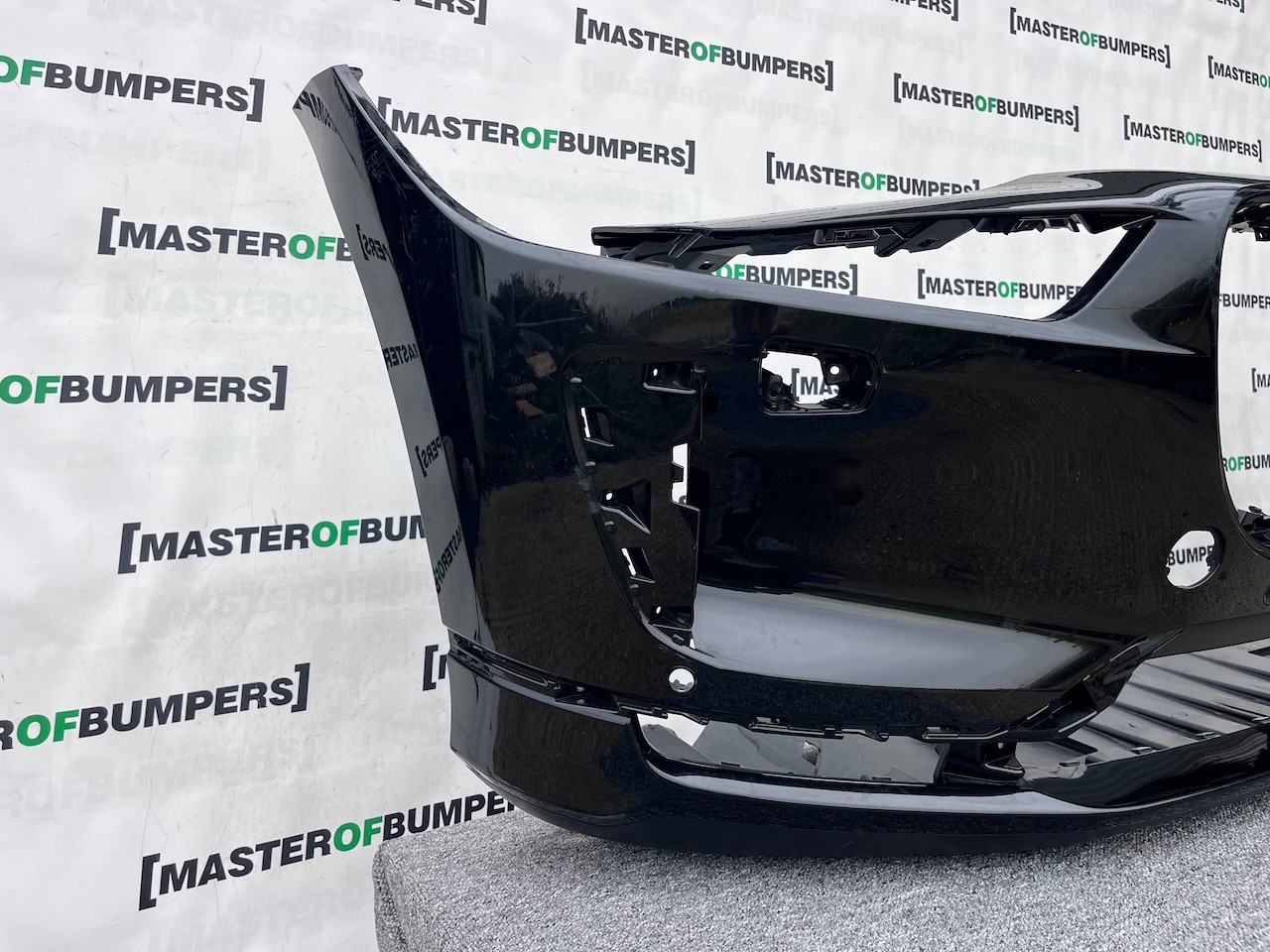 Jaguar I Pace Electric Suv 2018 - 2024 Front Bumper 4 Pdc Genuine [p499]