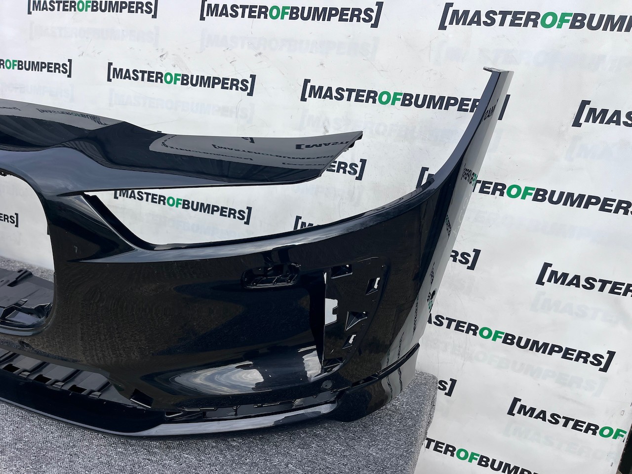 Jaguar I Pace Electric Suv 2018 - 2024 Front Bumper 6 Pdc Genuine [p527]
