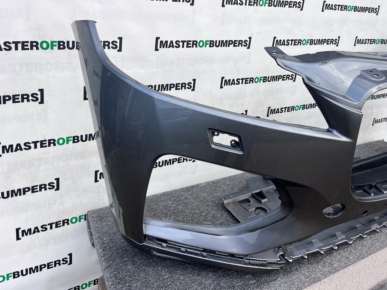 Jaguar F Pace S R Dynamic Lift 2021-2024 Front Bumper 4 Pdc + Jet Genuine [p567]