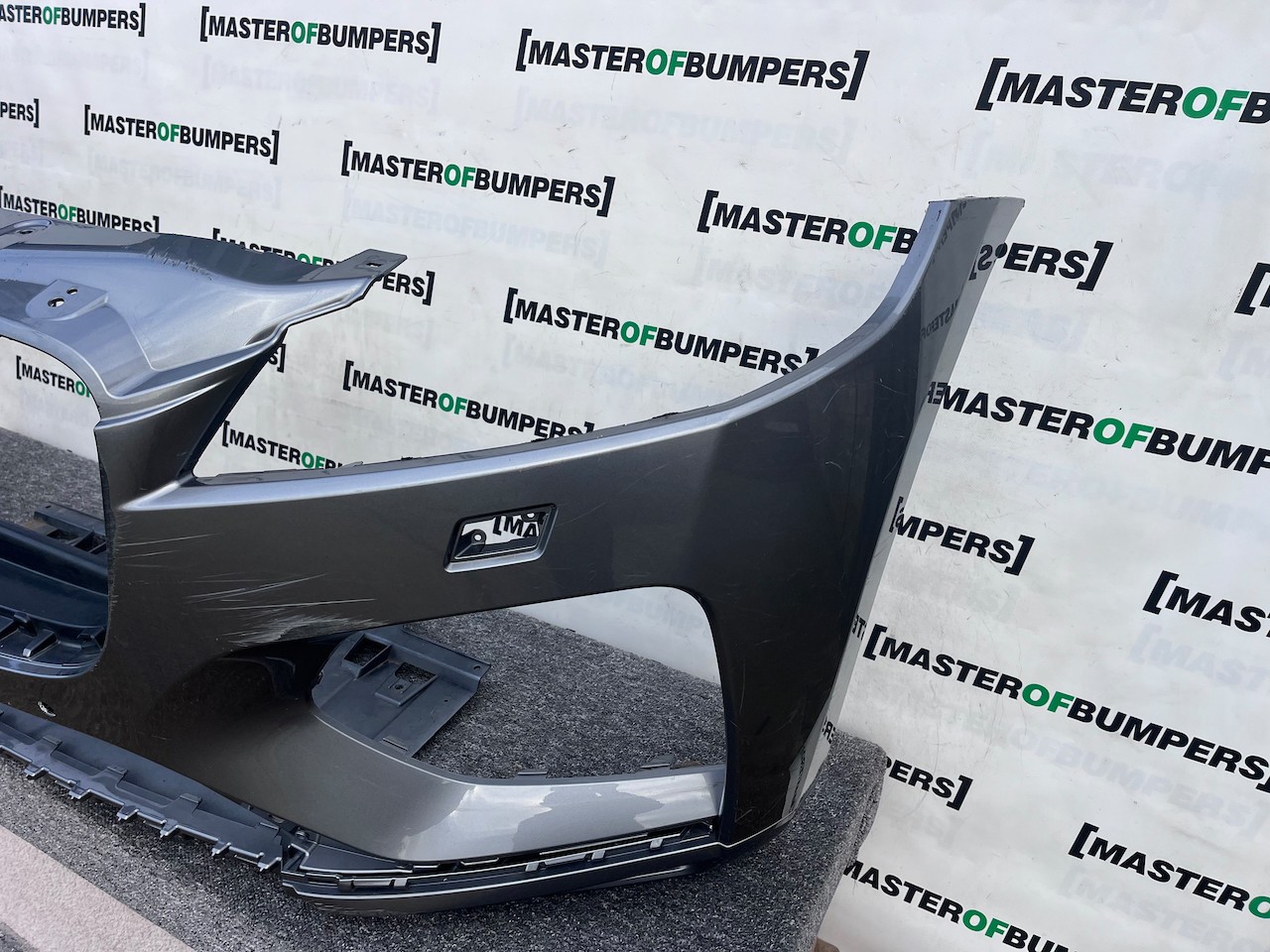 Jaguar F Pace S R Dynamic Lift 2021-2024 Front Bumper 4 Pdc + Jet Genuine [p567]