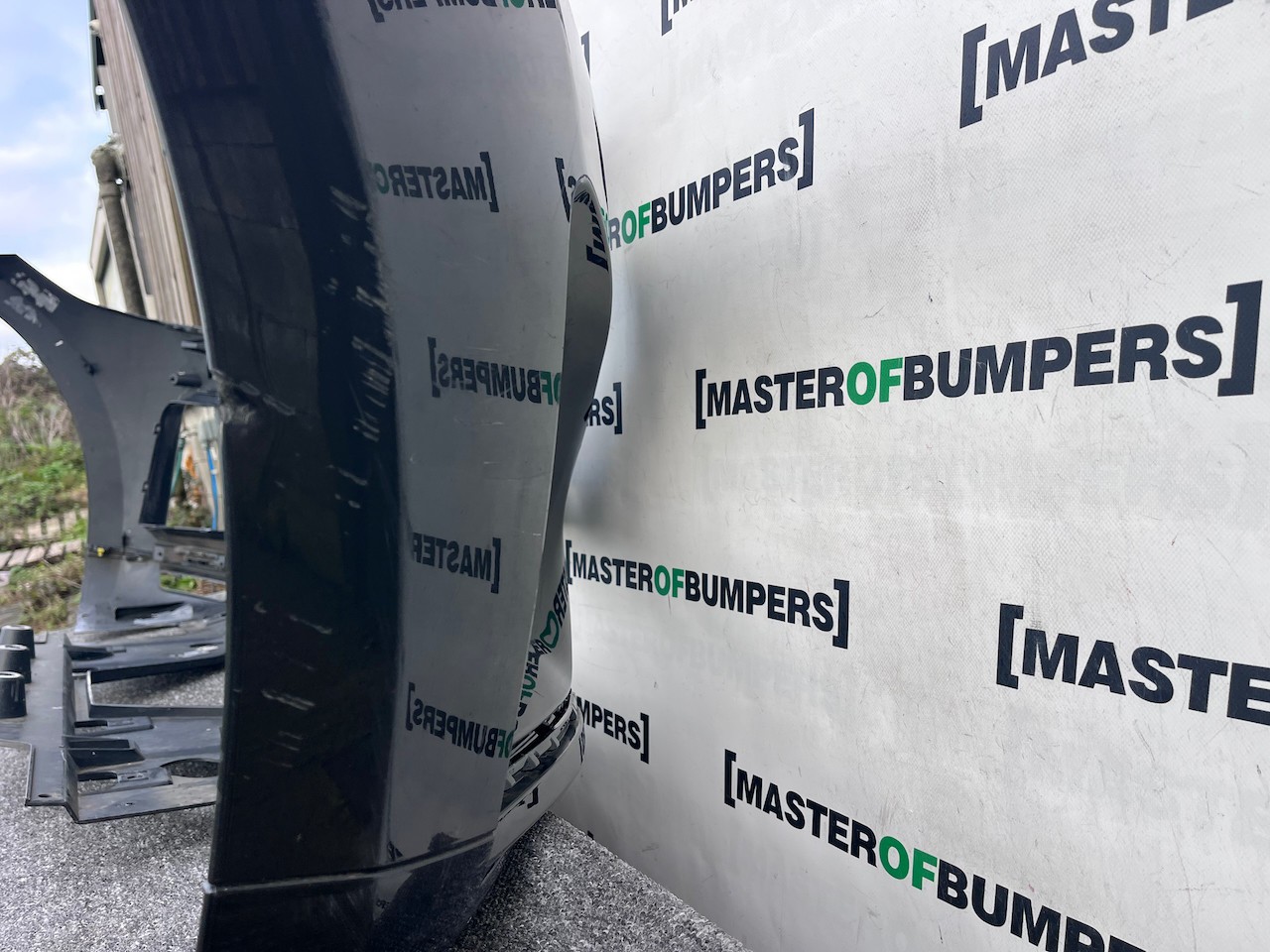 Jaguar F Pace S R Dynamic Lift 2021-2024 Front Bumper 4 Pdc + Jet Genuine [p568]