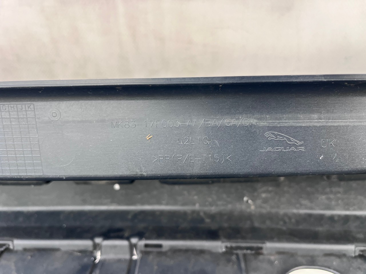 Jaguar F Pace S R Dynamic Lift 2021-2024 Front Bumper 4 Pdc + Jet Genuine [p568]