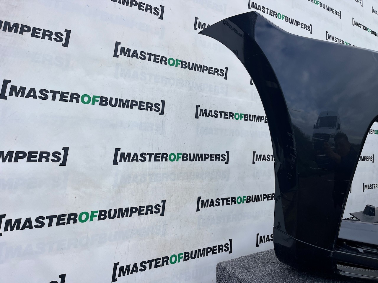 Jaguar F Pace S R Dynamic Lift 2021-2024 Front Bumper 4 Pdc + Jet Genuine [p568]