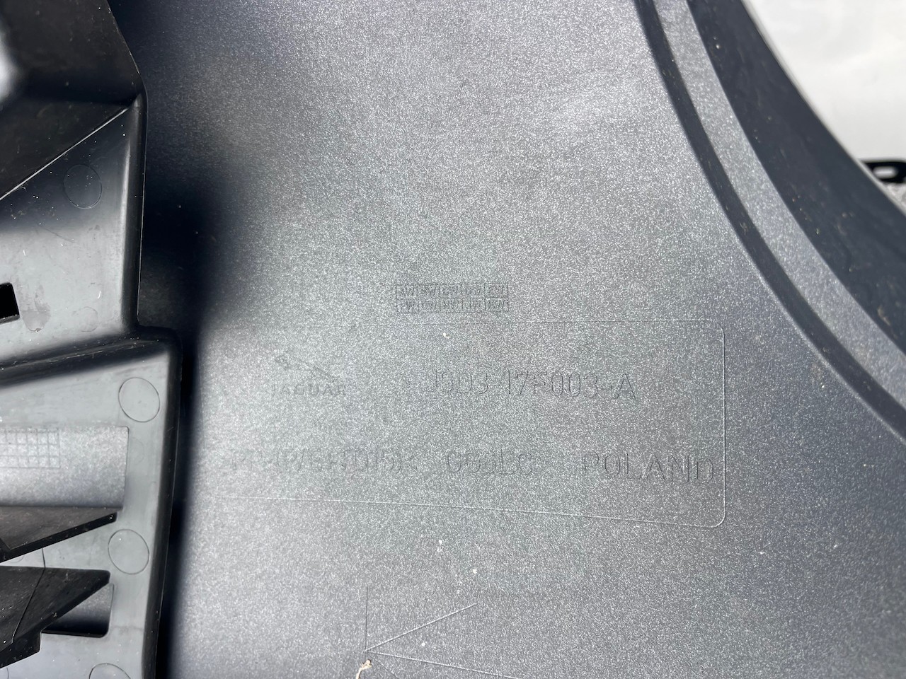 Jaguar I Pace Electric Suv 2018 - 2024 Front Bumper 6 Pdc Genuine [p601]