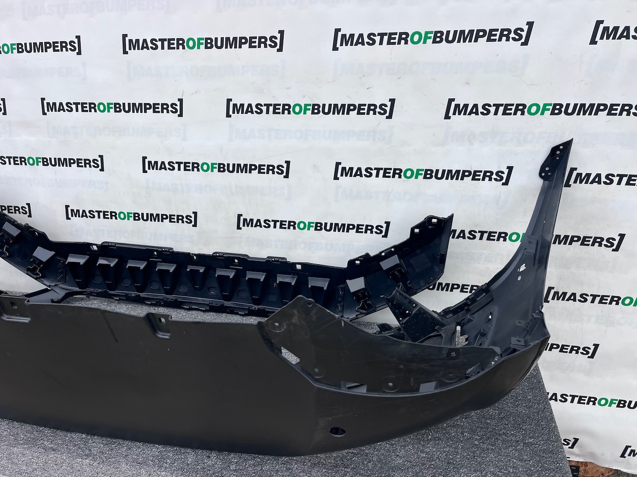 Jaguar I Pace Electric Suv 2018 - 2024 Front Bumper 4 Pdc Genuine [p603]