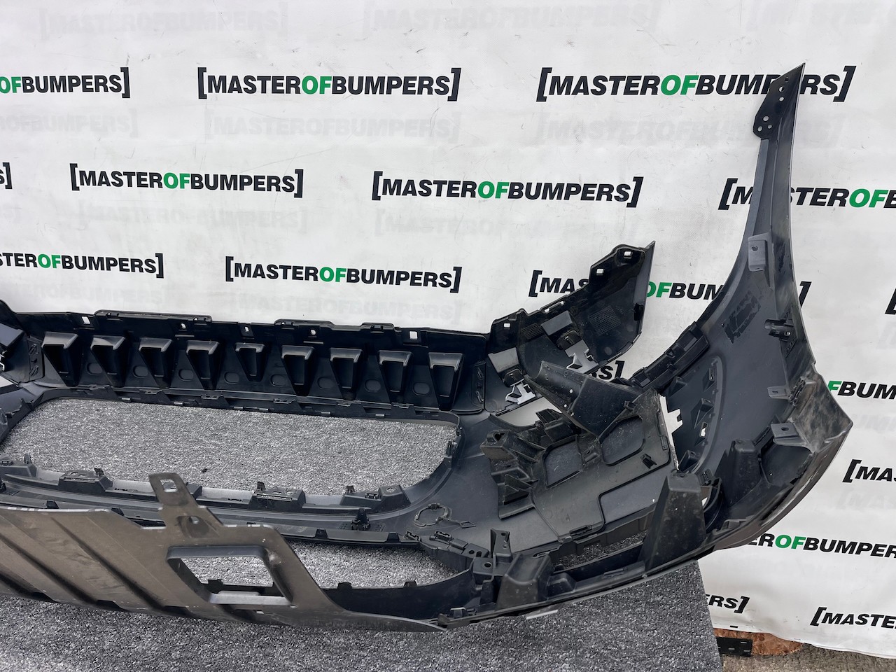 Jaguar I Pace Electric Suv 2018 - 2024 Front Bumper 6 Pdc Genuine [p602]