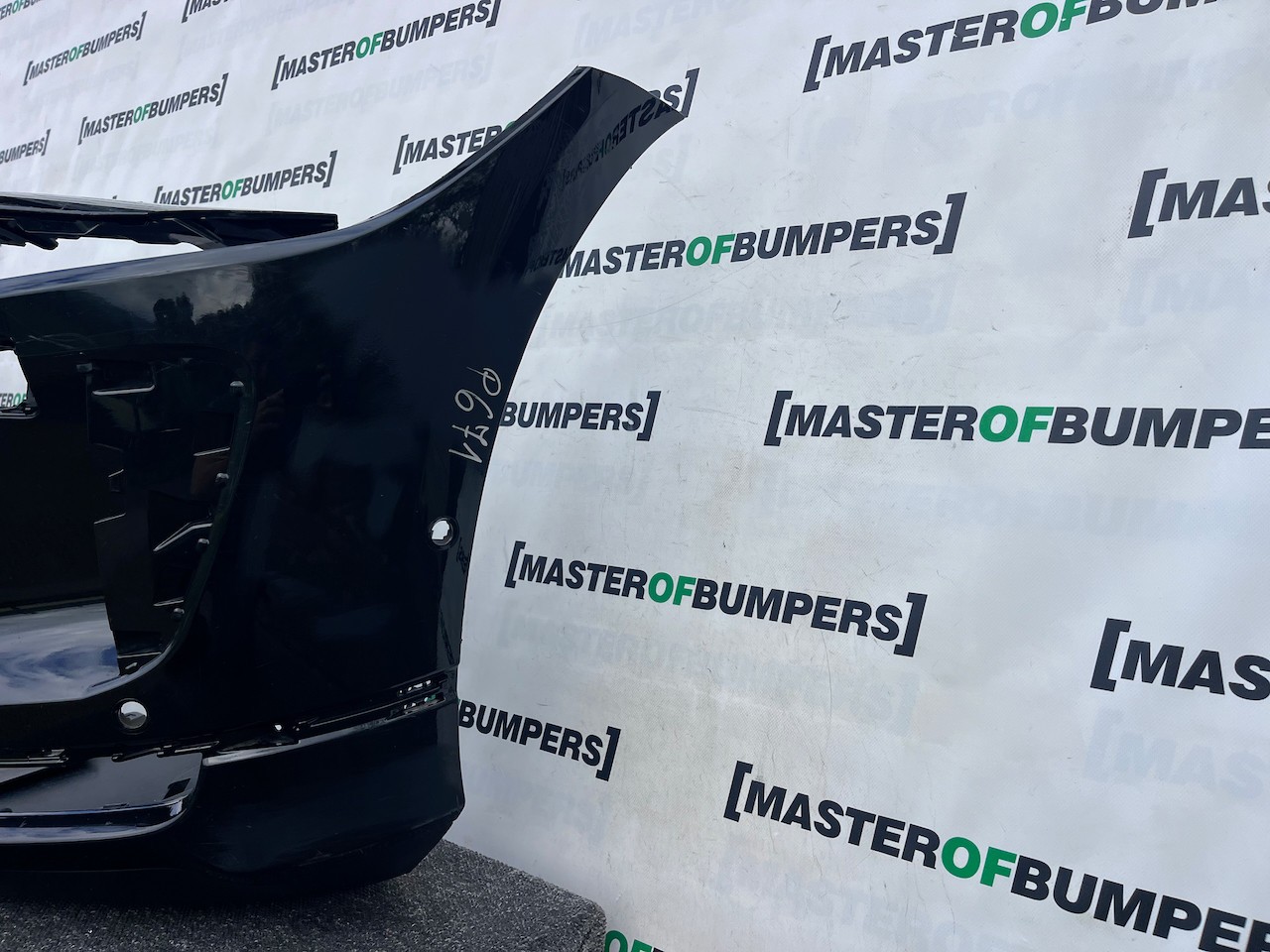 Jaguar I Pace Electric Suv 2018 - 2024 Front Bumper 6 Pdc Genuine [p671]