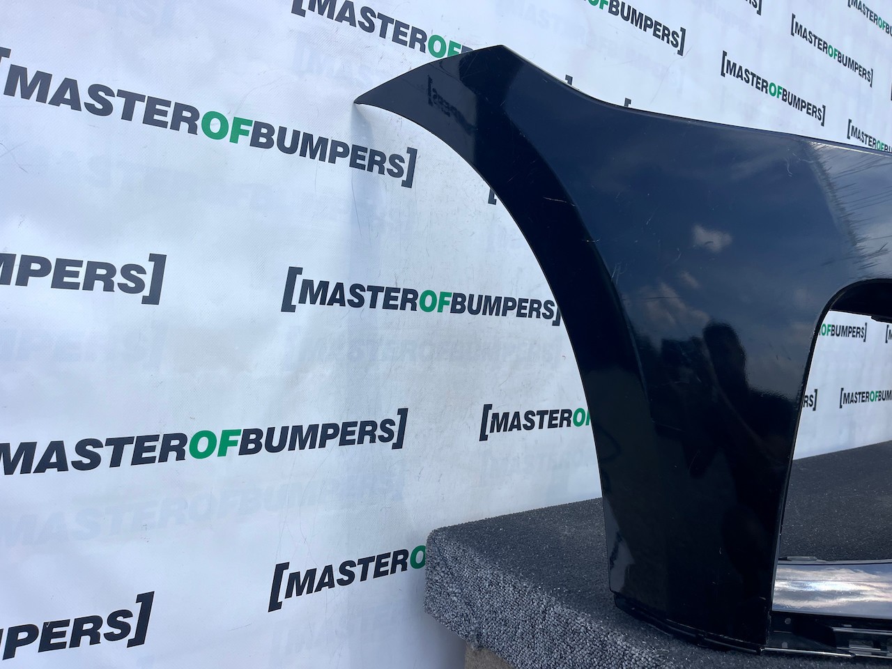 Jaguar F Pace S R Dynamic Lift 2021-2024 Front Bumper 4 Pdc + Jet Genuine [p732]