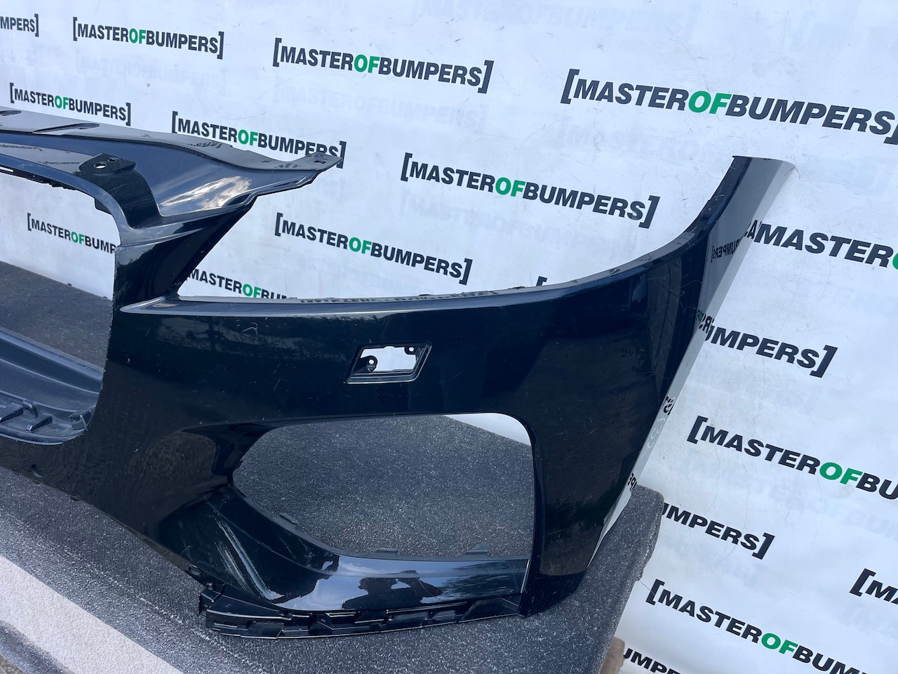 Jaguar F Pace S R Dynamic Lift 2021-2024 Front Bumper 4 Pdc + Jet Genuine [p732]