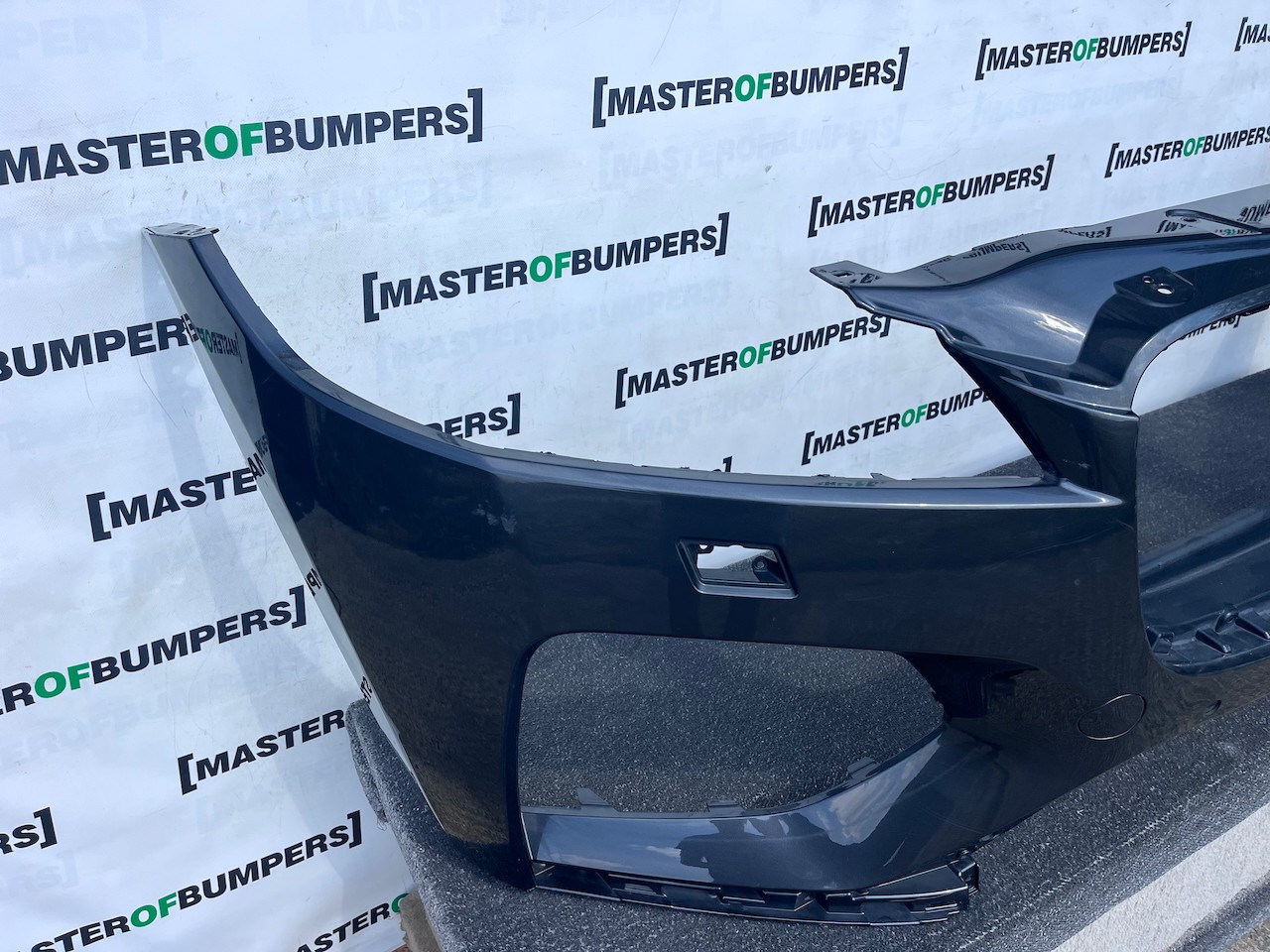 Jaguar F Pace S R Dynamic Lift 2021-2024 Front Bumper 4 Pdc + Jet Genuine [p731]