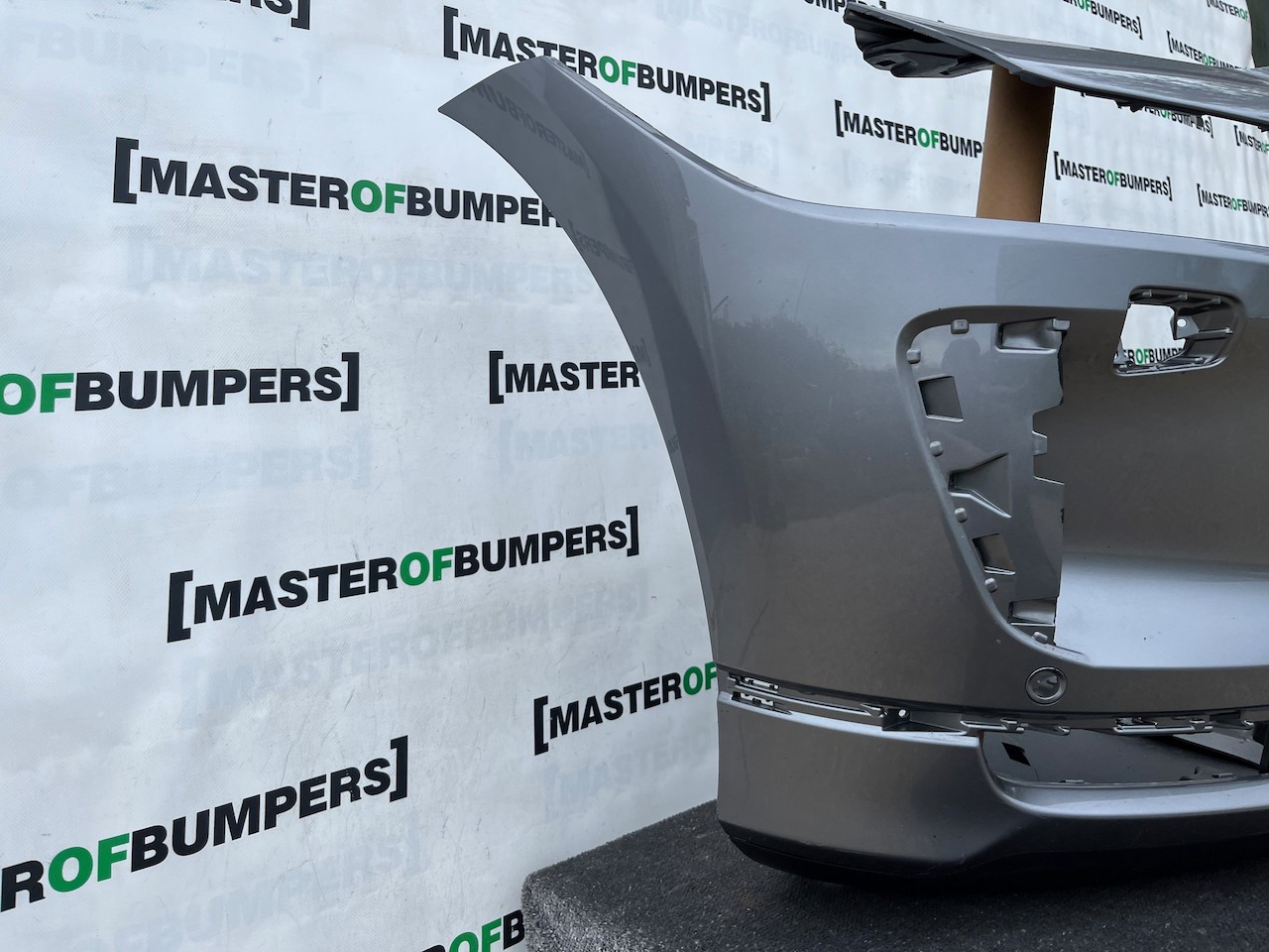 Jaguar I Pace Electric Suv 2018 - 2024 Front Bumper 4 Pdc Genuine [p773]