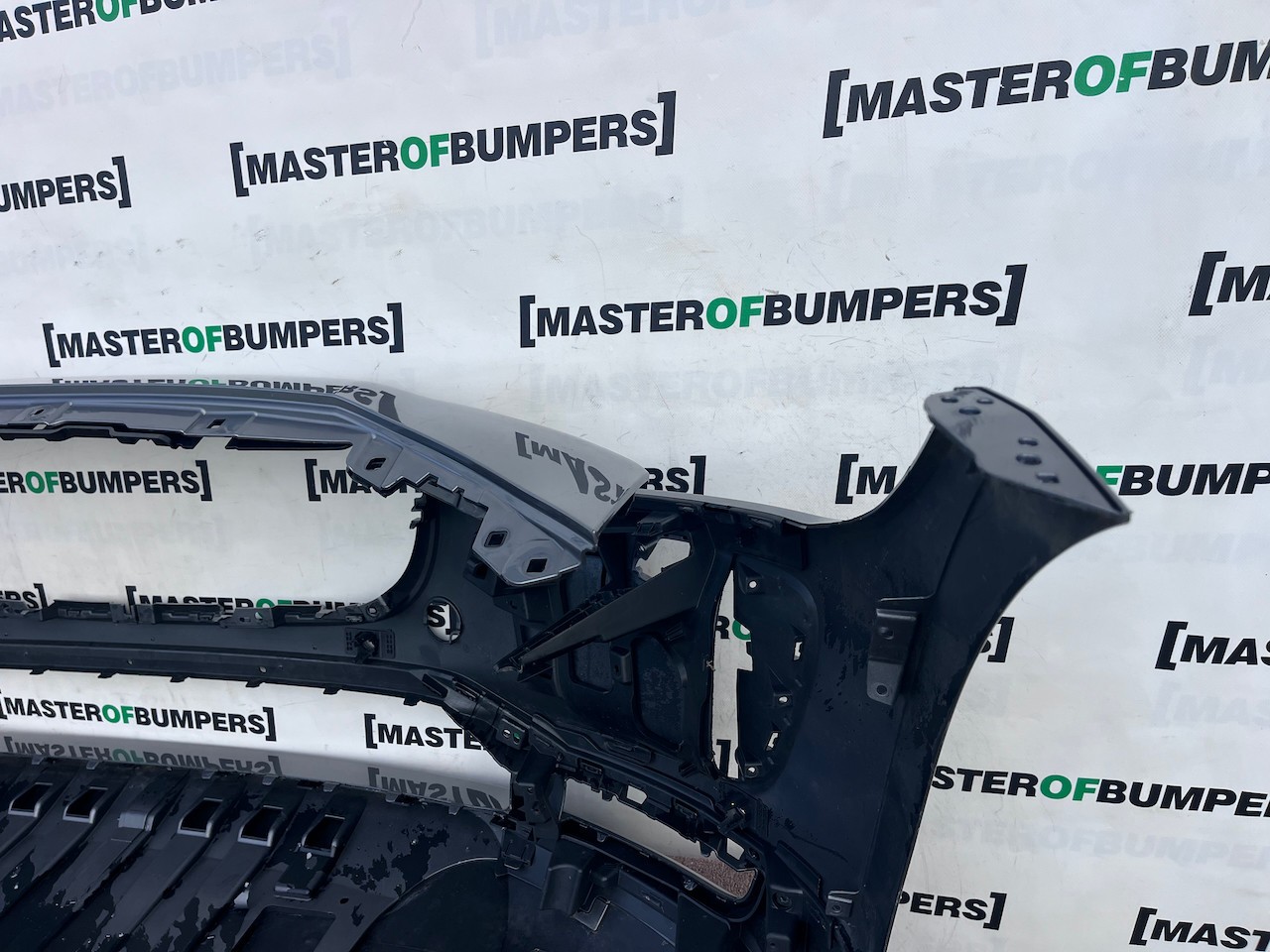 Jaguar I Pace Electric Suv 2018 - 2024 Front Bumper 4 Pdc Genuine [p819]