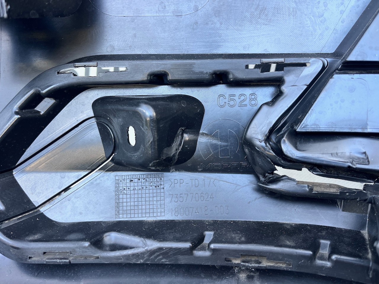 Jeep Avenger Altitude Summit 2023-2026 Front Bumper Genuine [p637]