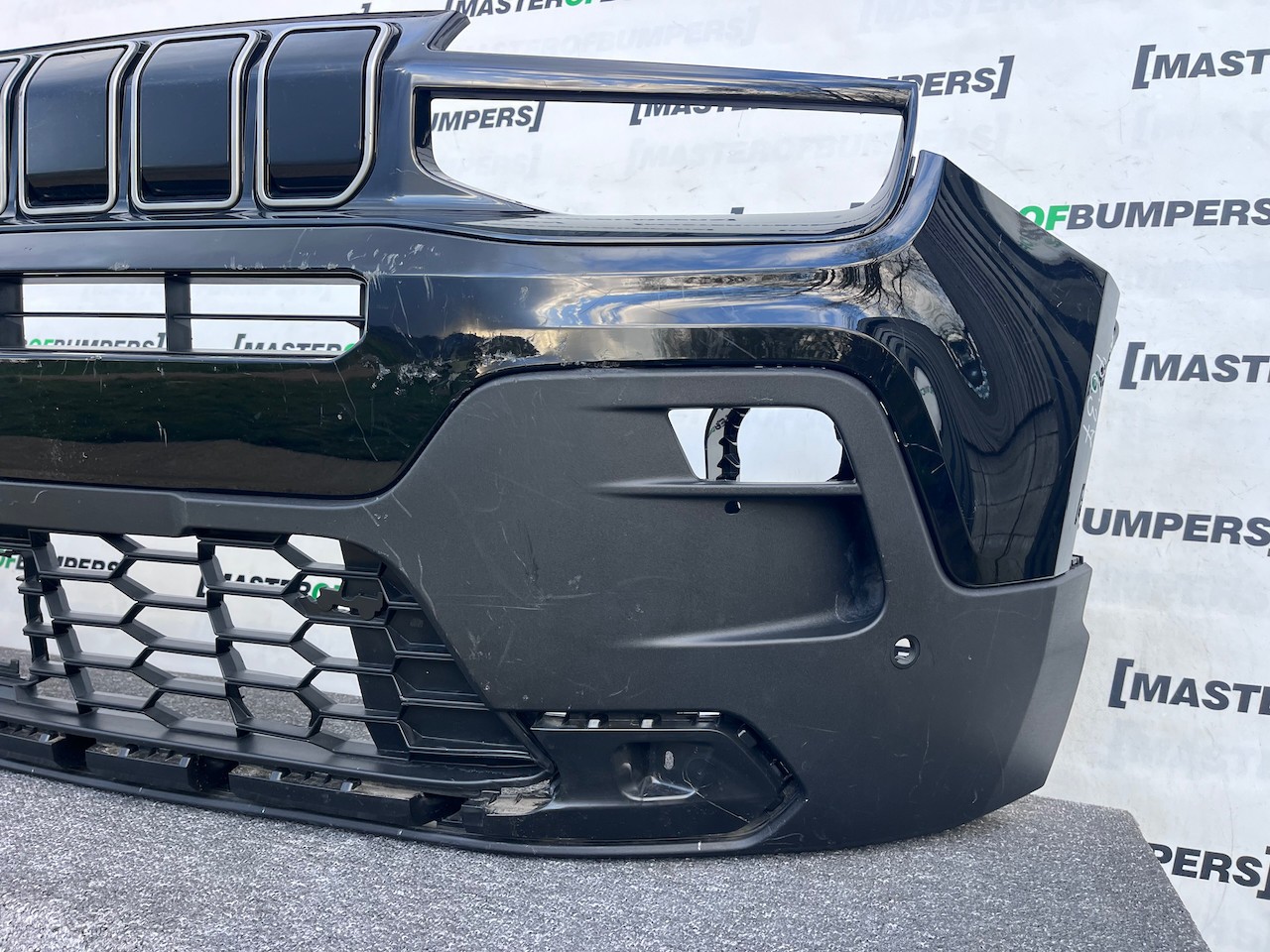 Jeep Avenger Altitude Summit 2023-2026 Front Bumper Genuine [p637]