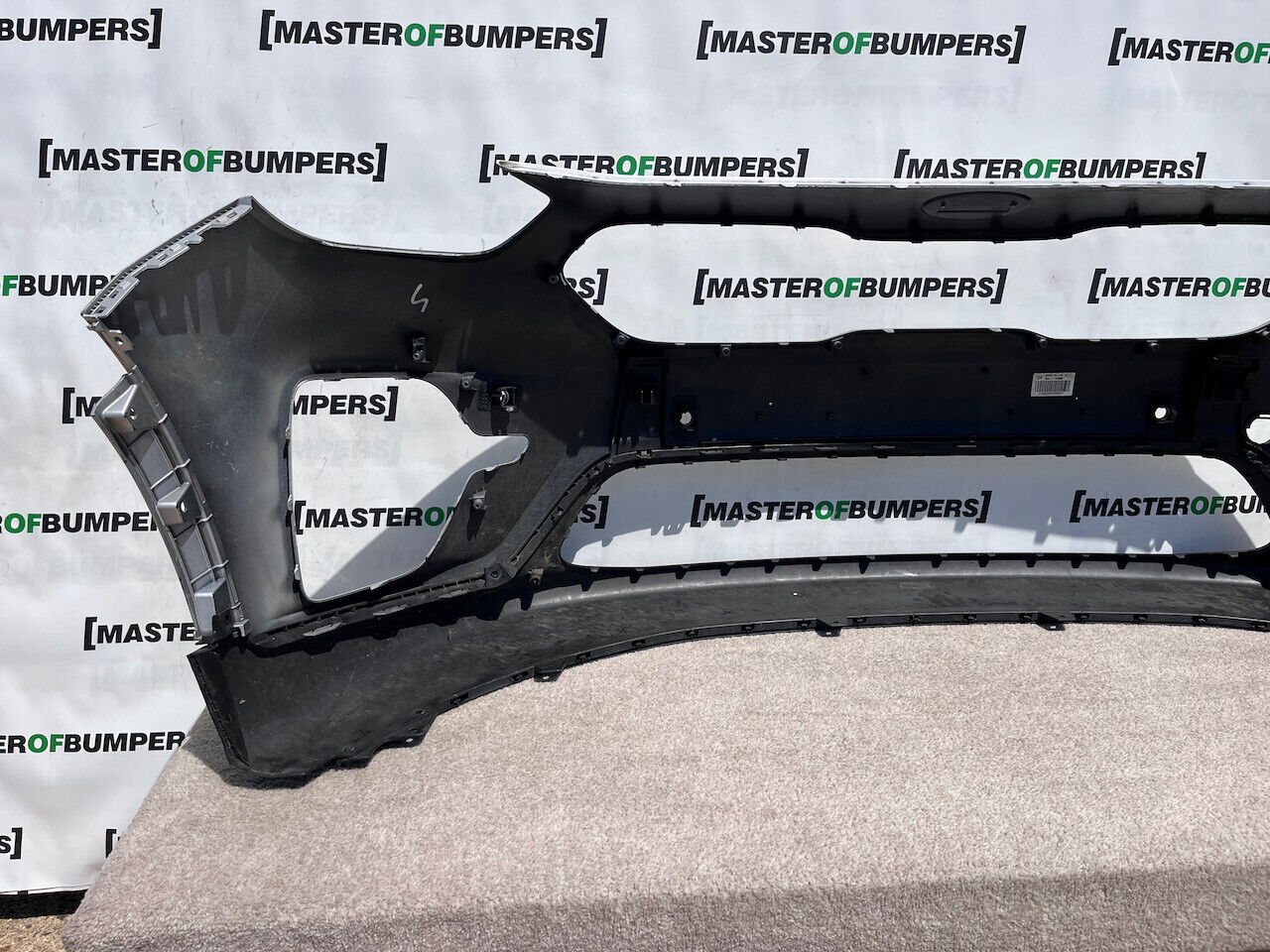 Kia E Niro Hybrid Plug In E-niro 2019-2022 Front Bumper 4 Pdc Genuine [k378]