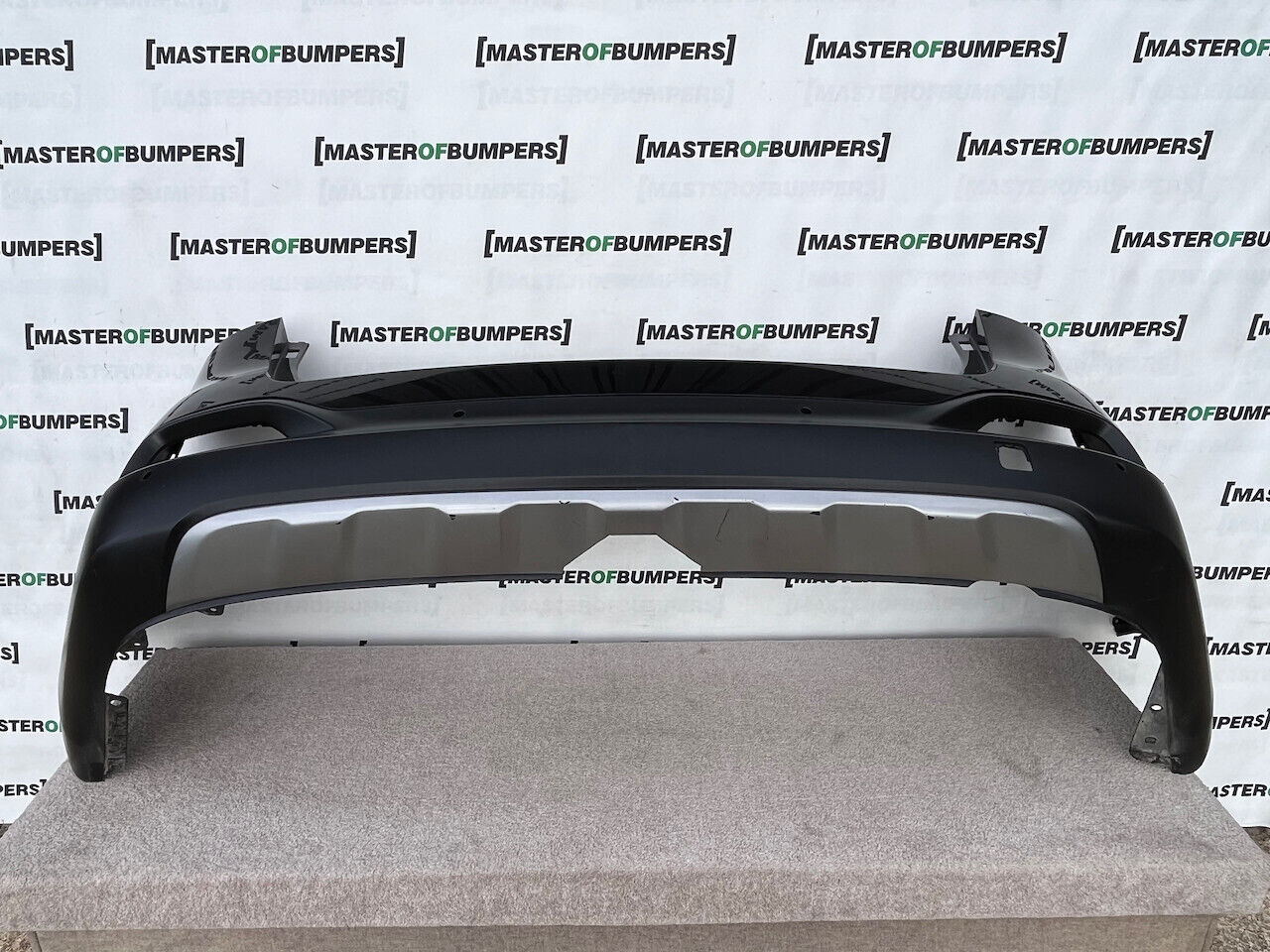 Kia Sorento Mk3 Suv 2015-2018 Rear Bumper Black Genuine [k422]