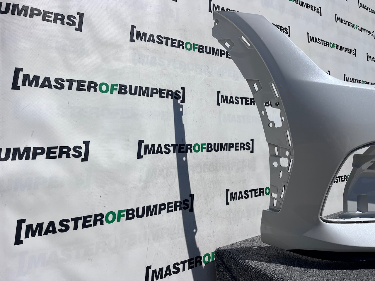 Kia Ev6 Gt Line Hatchback V2021-2024 Front Bumper Pdc Genuine [k480]