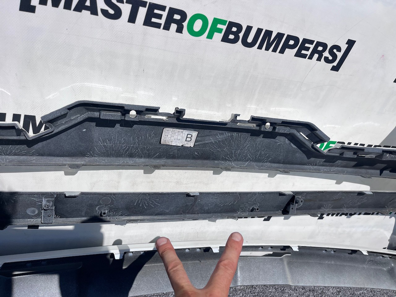 Kia Sorento Phev Hybrid Mk4 2020-2024 Front Bumper 4 Pdc Genuine [k481]