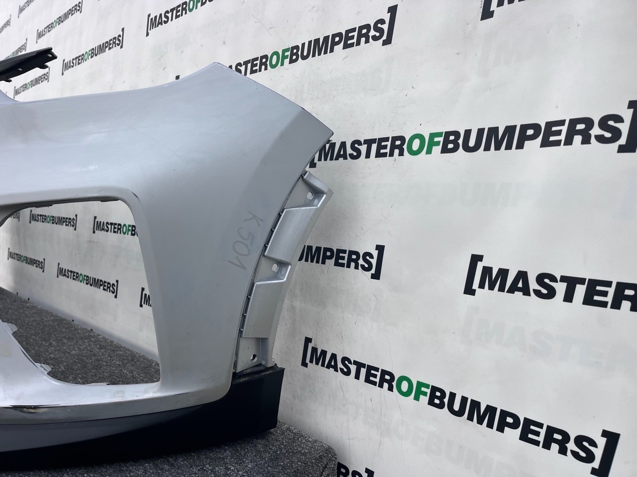 Kia E Niro Hybrid Plug In E-niro 2019-2022 Front Bumper 4 Pdc Genuine [k505]