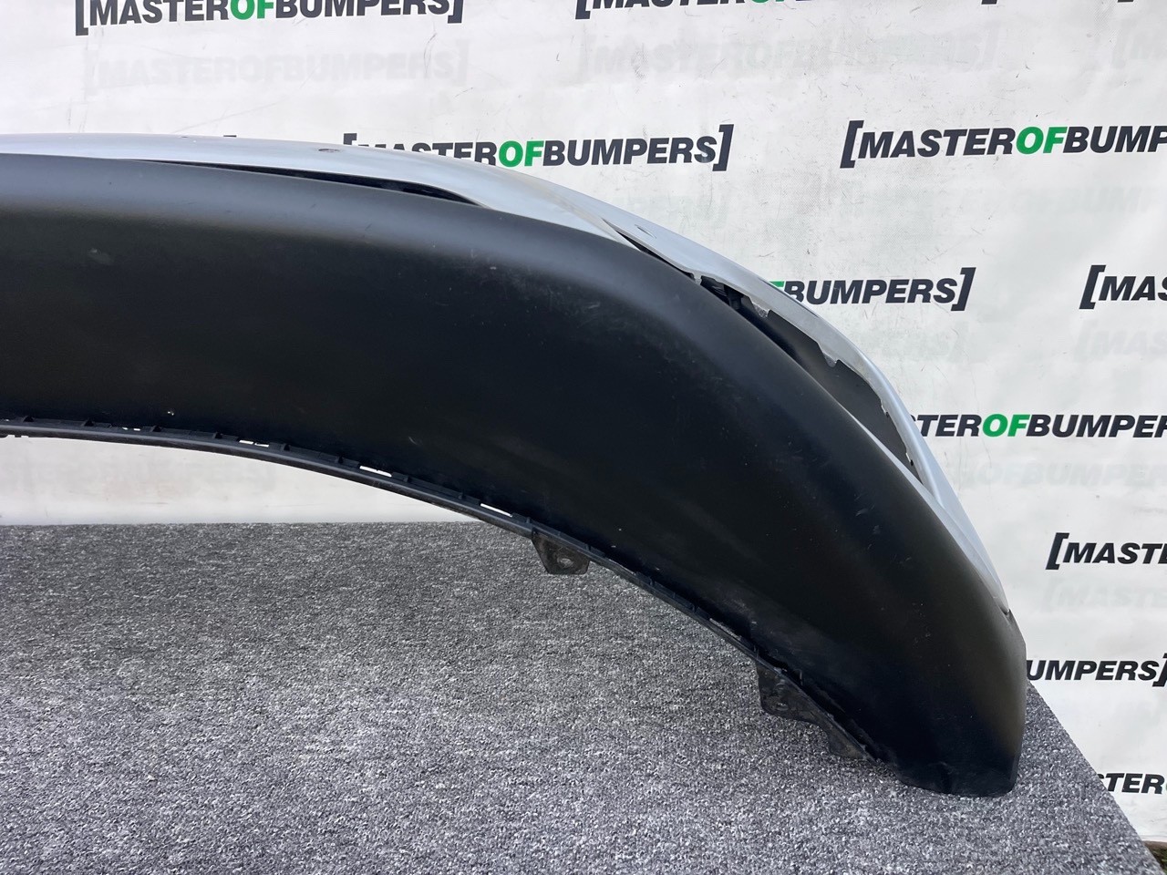 Kia E Niro Hybrid Plug In E-niro 2019-2022 Front Bumper 4 Pdc Genuine [k505]