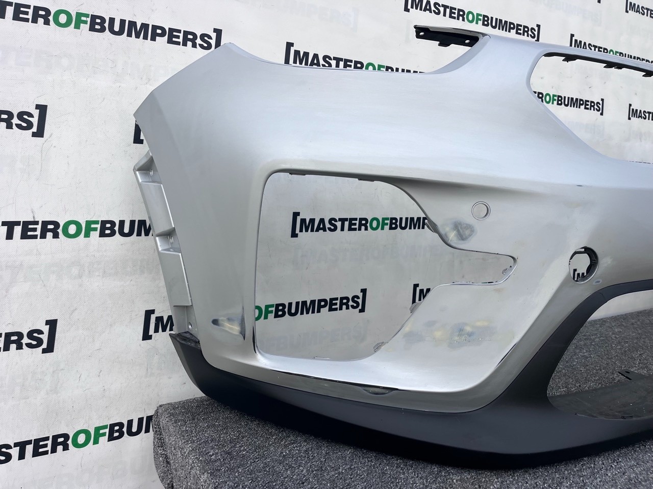 Kia E Niro Hybrid Plug In E-niro 2019-2022 Front Bumper 4 Pdc Genuine [k505]