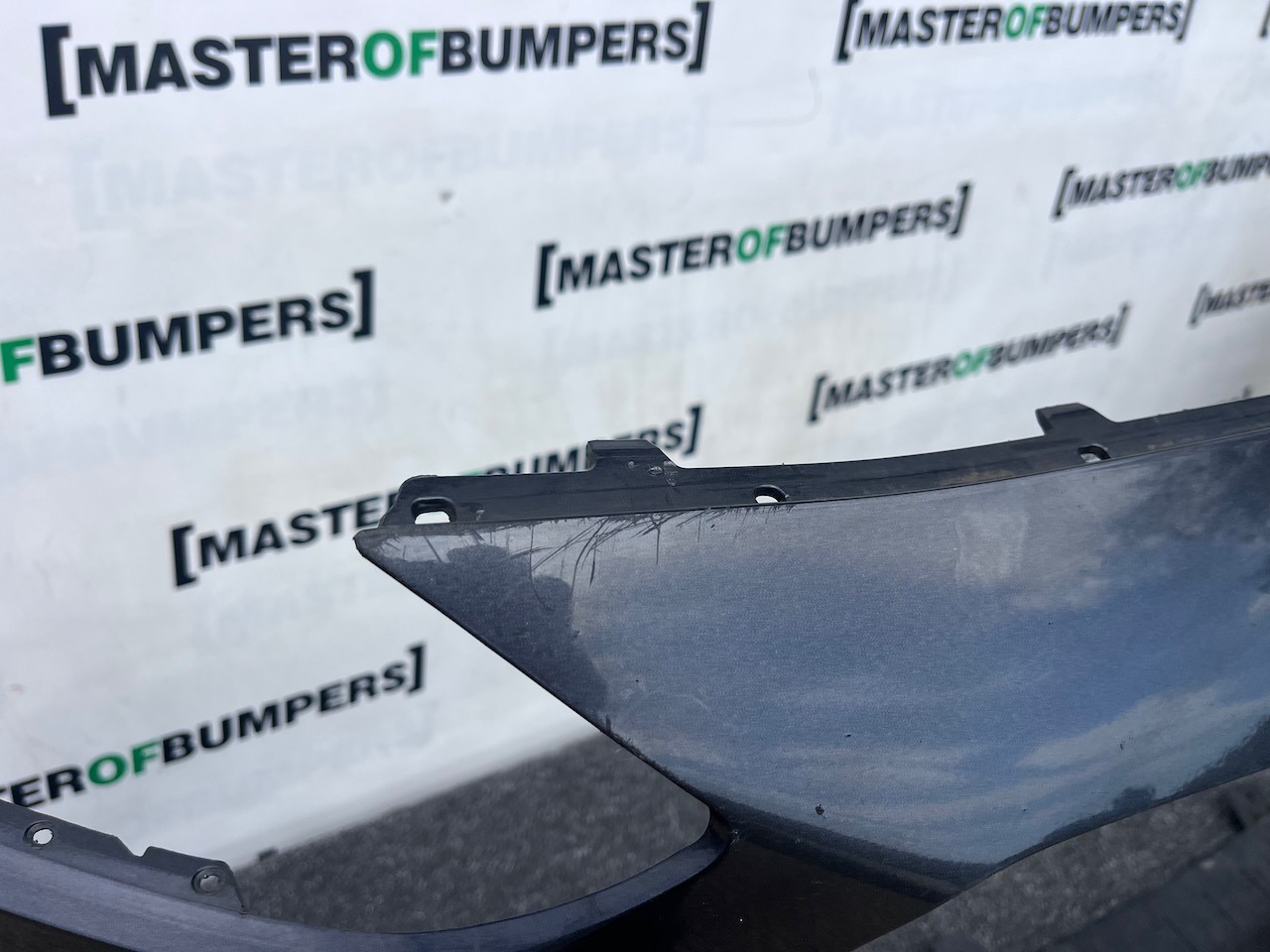 Kia E Niro Hybrid Plug In 2016-2019 Front Bumper 4 Pdc Genuine [k517]