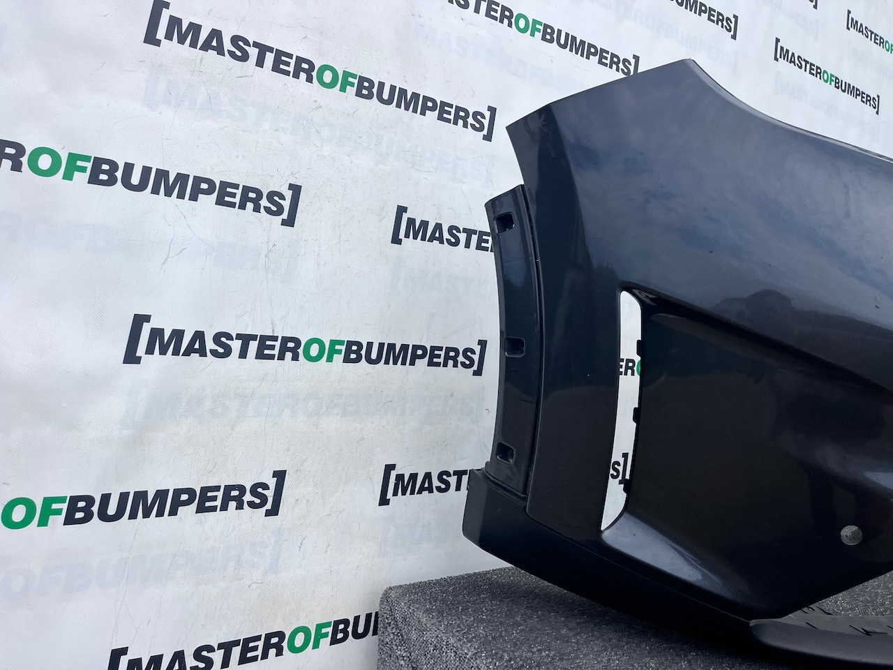 Kia E Niro Hybrid Plug In 2016-2019 Front Bumper 4 Pdc Genuine [k517]