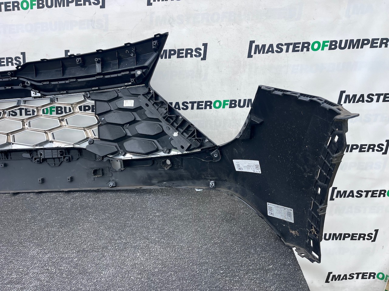 Kia Sportage Gt Line Hatchback 2022-2025 Front Bumper Pdc Genuine [k530]